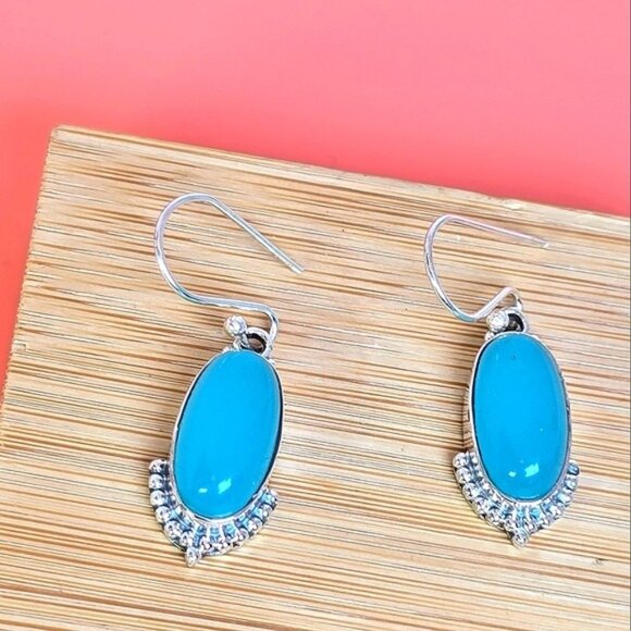 925 Sterling Silver Earrings with Natural Chalcedony 7x16mm - Picture 4 of 8